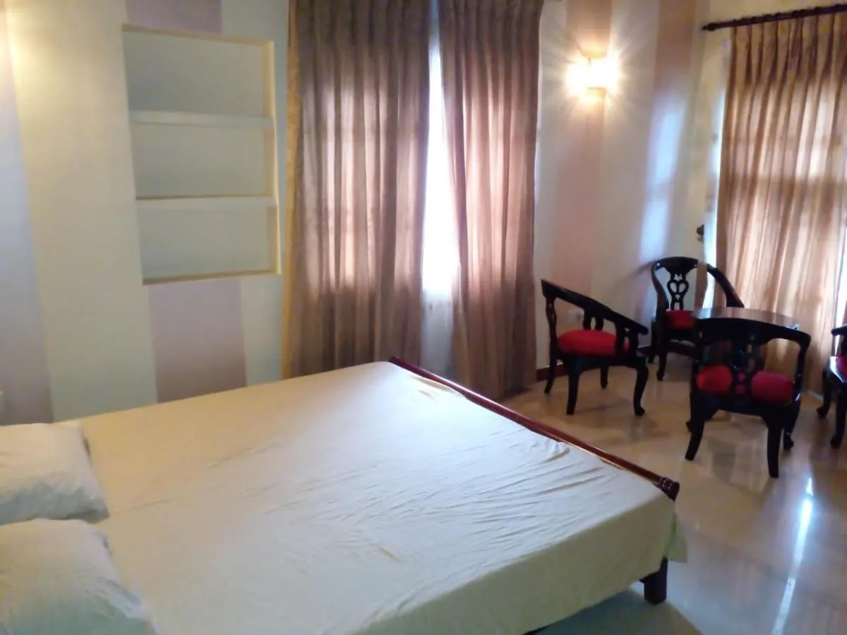 *** Maison d'hôtes Hotel Marine At Negombo Beach Sri Lanka