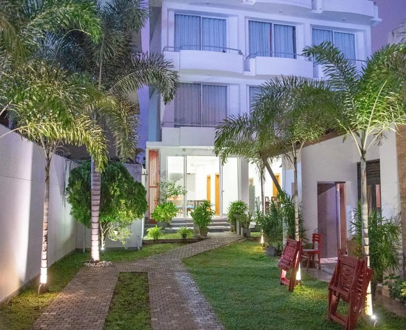 Hotel Marine At Negombo Beach 3*,  Sri Lanka