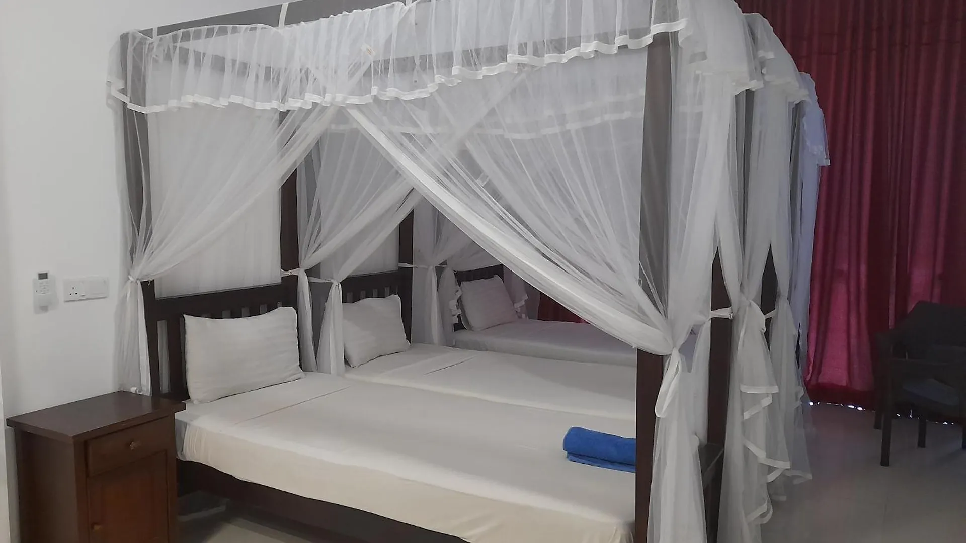 Gasthof Hotel Marine At Negombo Beach