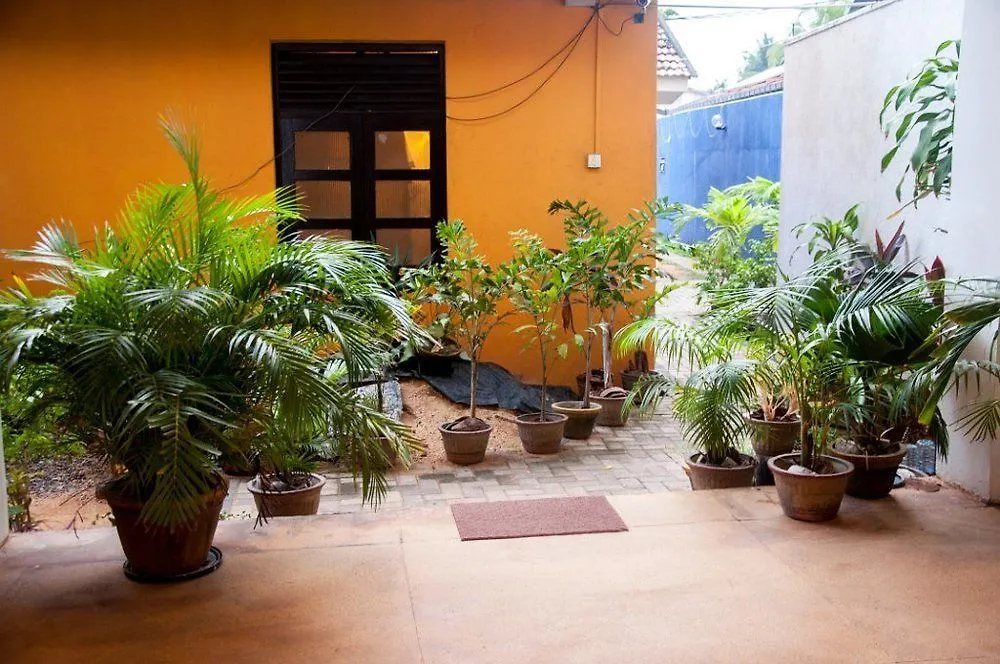 Hotel Marine At Negombo Beach Gasthof